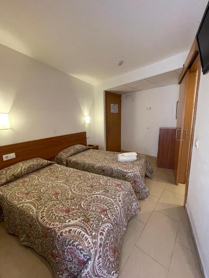 P&R Hostals Codolar Tossa de Mar Kültér fotó