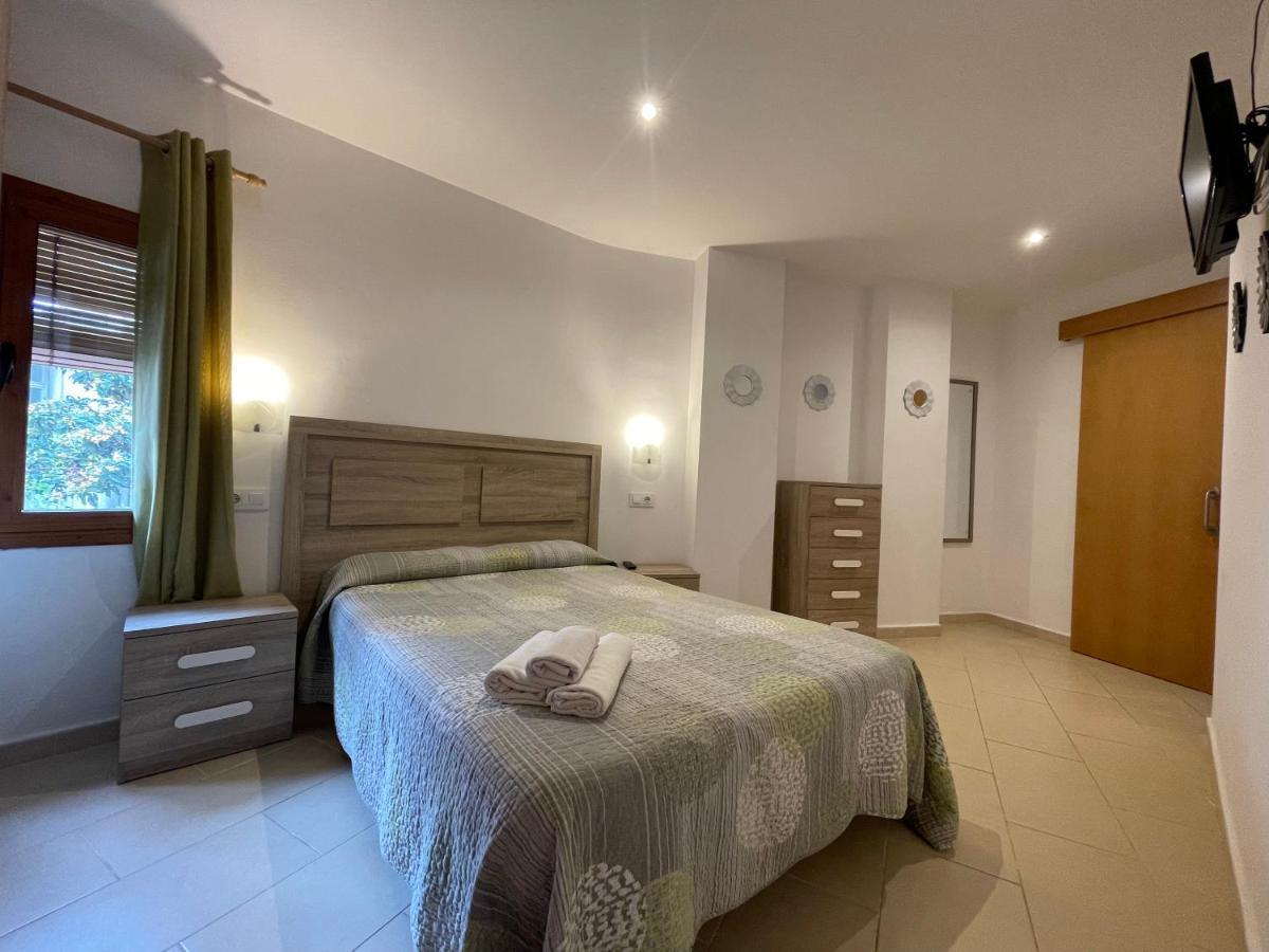 P&R Hostals Codolar Tossa de Mar Kültér fotó