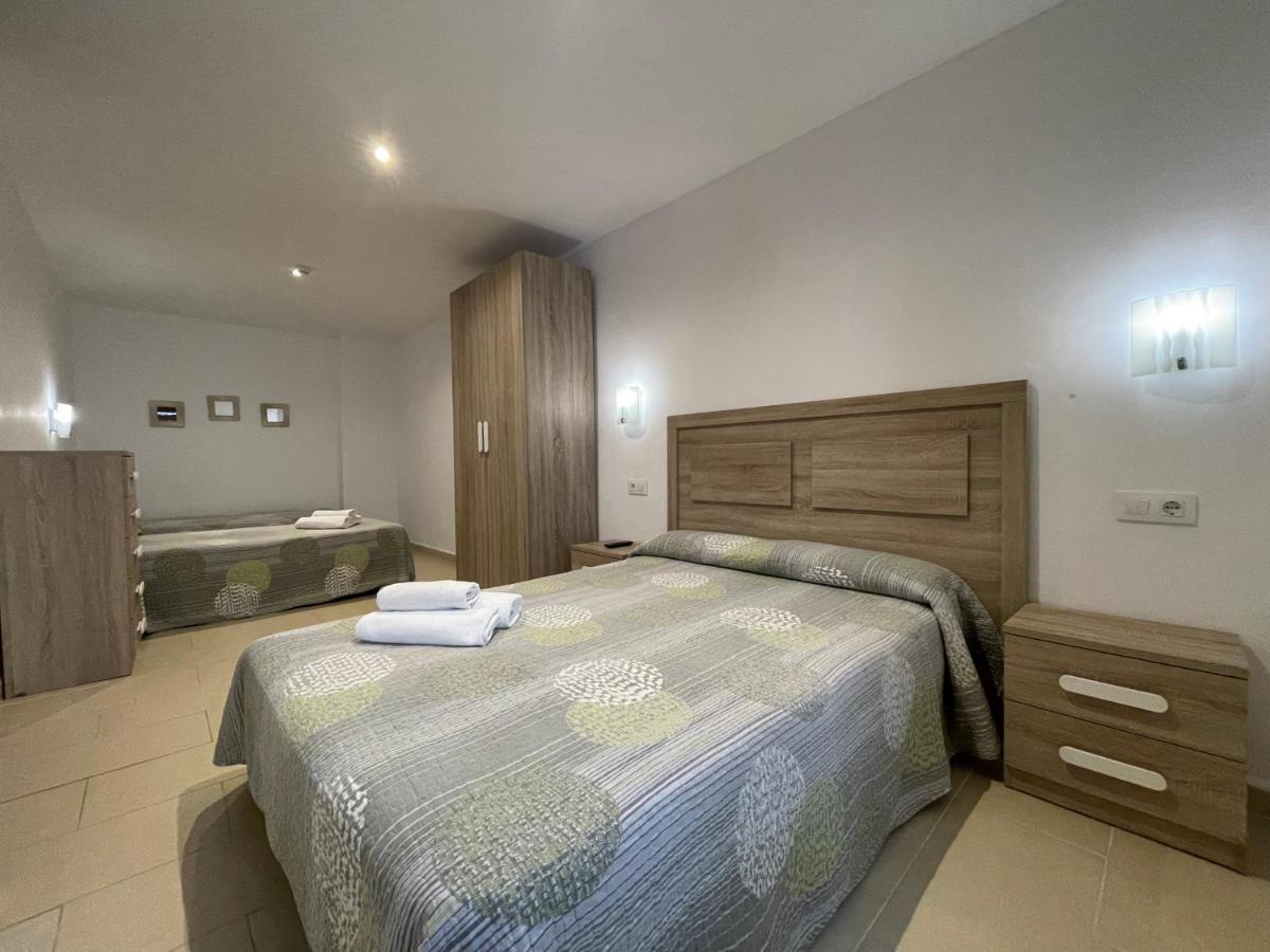 P&R Hostals Codolar Tossa de Mar Kültér fotó